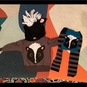 Doodlepants skunk 3D hoodie and leggings set great costume option for Halloween!